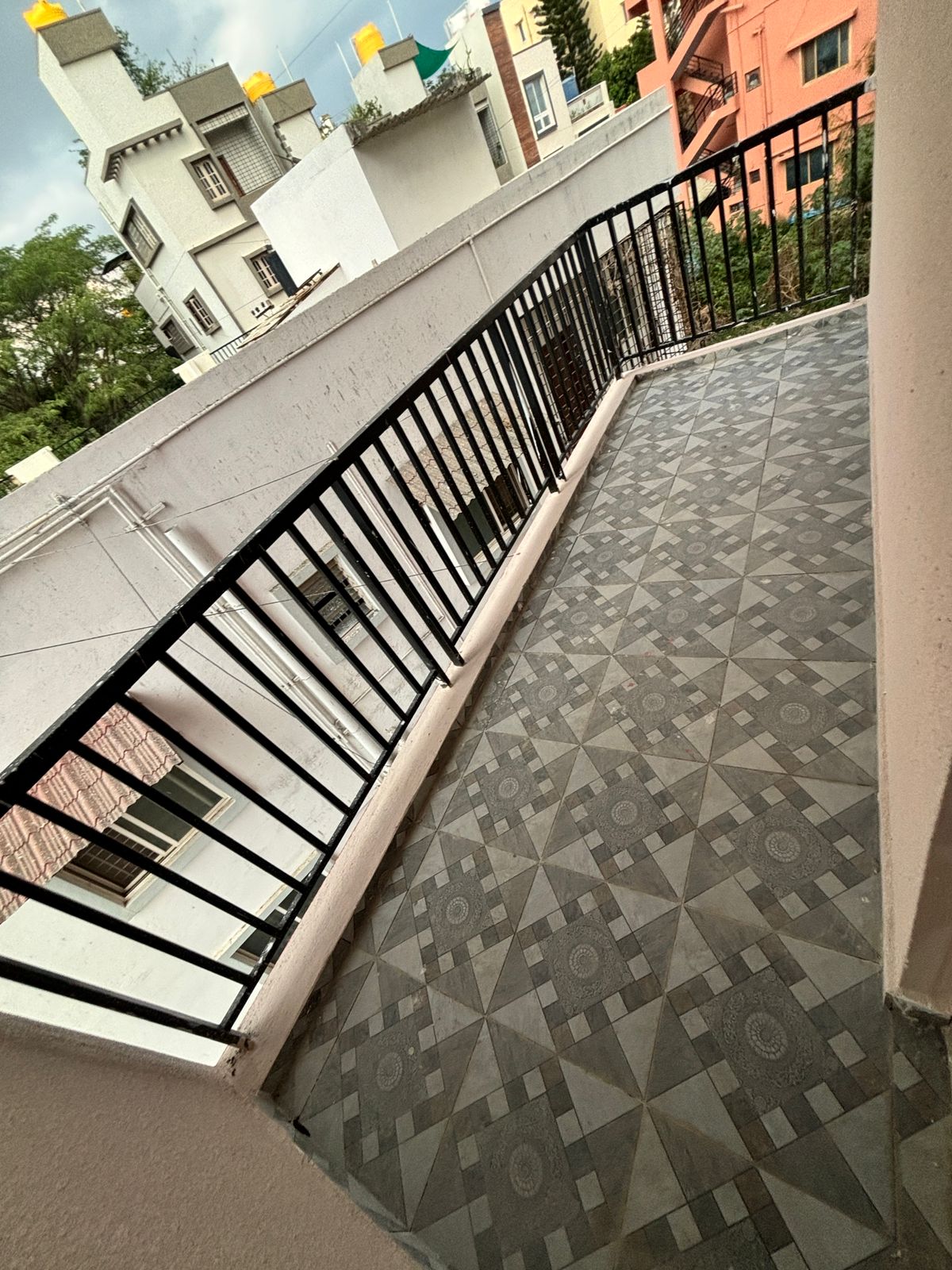 Ready-to-Move Luxury 3 BHKs – Great Value, Great Location
