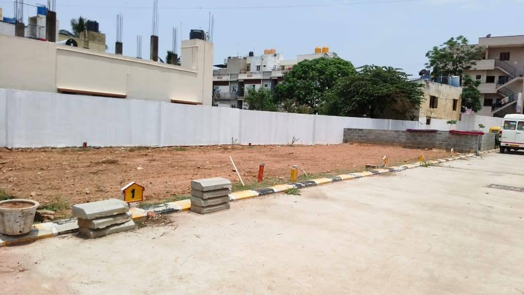 Hot Property Alert, Residential Plot in a Fast Growing Area.  Peaceful Surroundings , Perfect for Investment and construction.