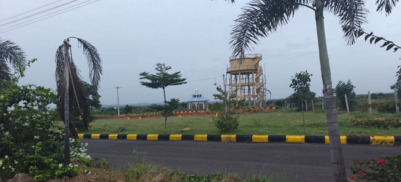Akshita Golden Breeze - Premium Plots for sale in Maheshwaram - Behind E-CITY -Srisailam Highway - 9000237743