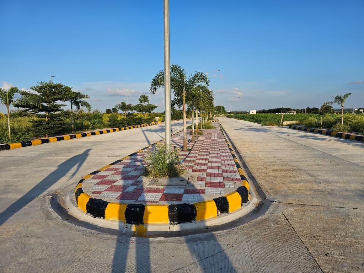 premium Open plots for sale in Maheshwaram - Srisailam Highway - Hyderabad - 9000237743