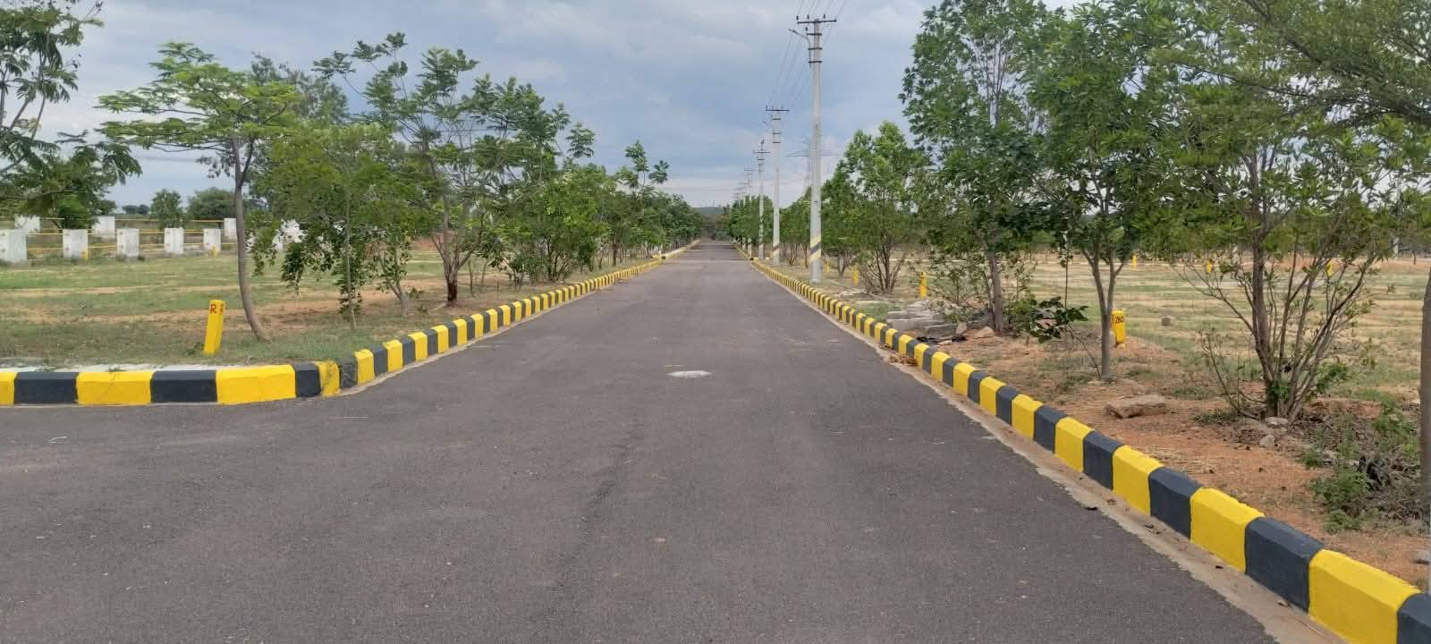 Akshita Golden Breeze - HMDA Approved plots for sale in Maheshwaram - Srisailam Highway - Hyderabad - 9000237743