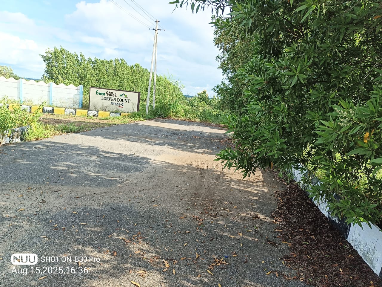 East Facing plot -on NH 65 (hyd mum highway)