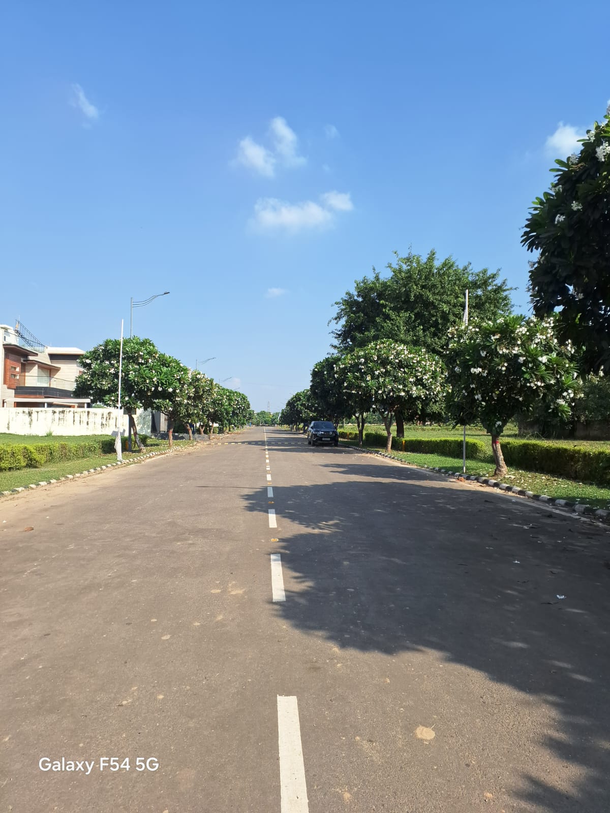 184 to 550 gaj plot for sale in 50 acre township