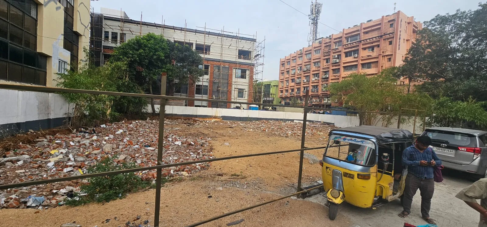 2.5 ground, Greams road, thousand lights, CHENNAI