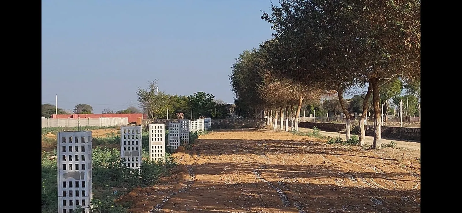 💥 सिर्फ ₹ 6,500 वर्ग गज से 800 गज फार्महाउस प्लॉट, पहाड़िया विलेज, रेनवाल पहाड़िया रोड