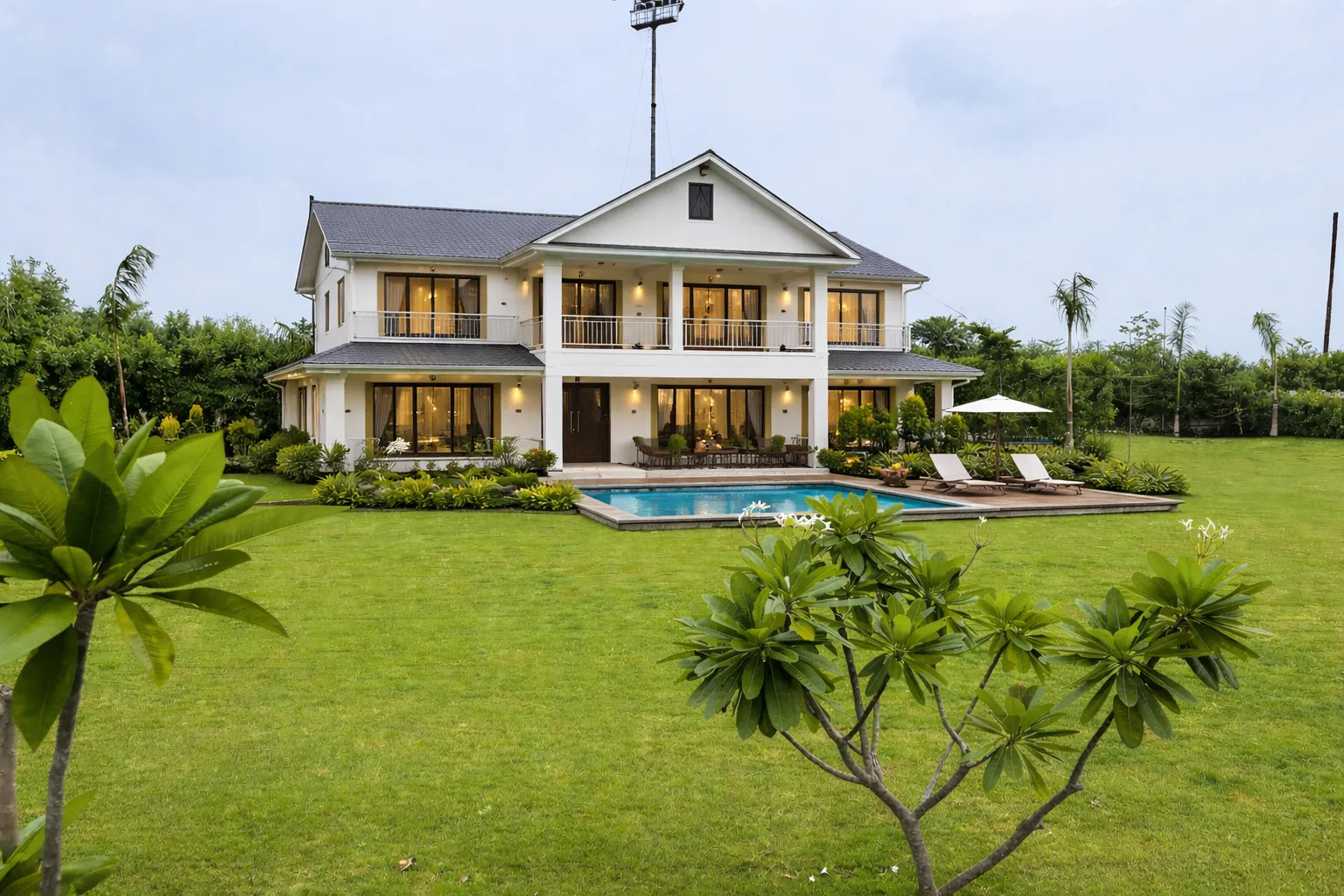 Farmland and Farmhouse Plots in Noida