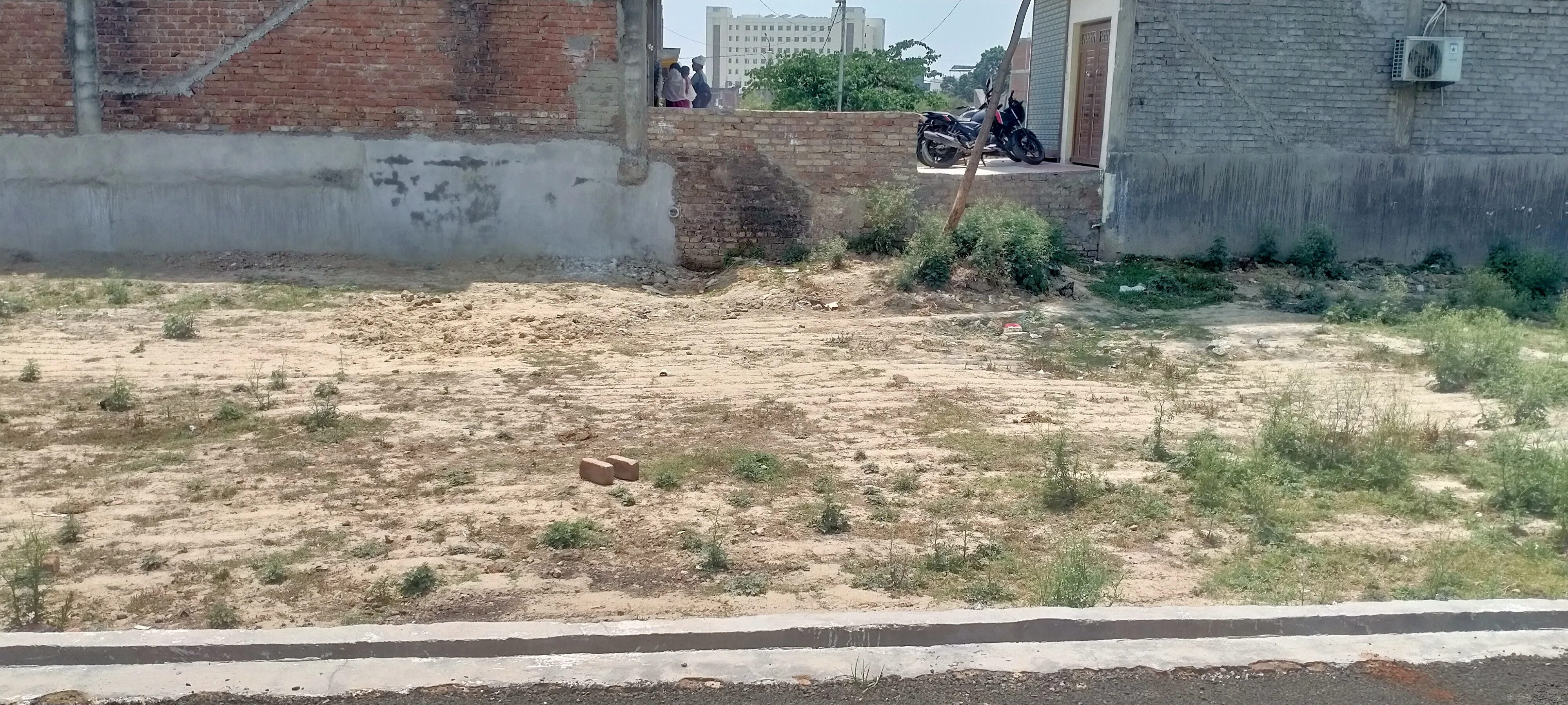 100 gaj plot sale in Akbarpur 
