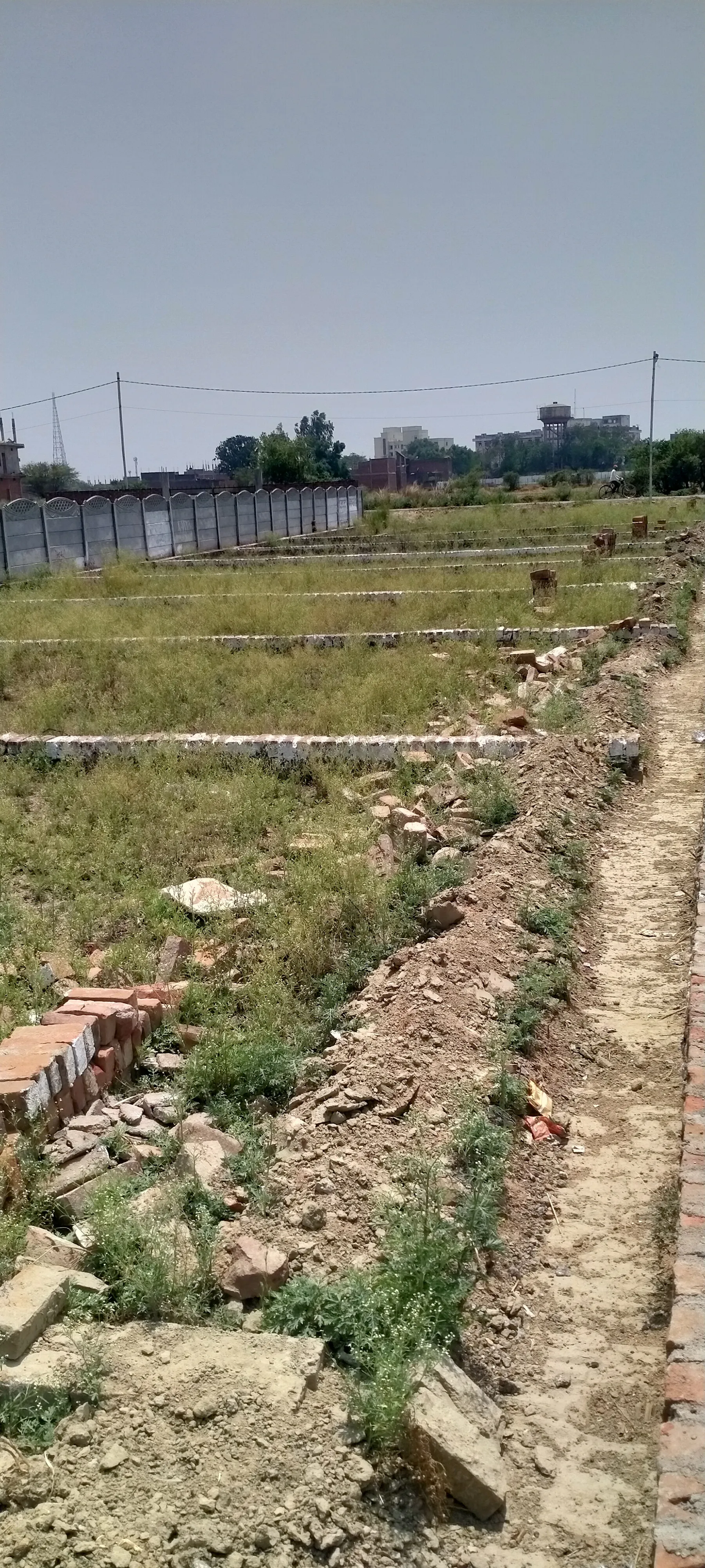 100 gaj plot sale in Akbarpur 