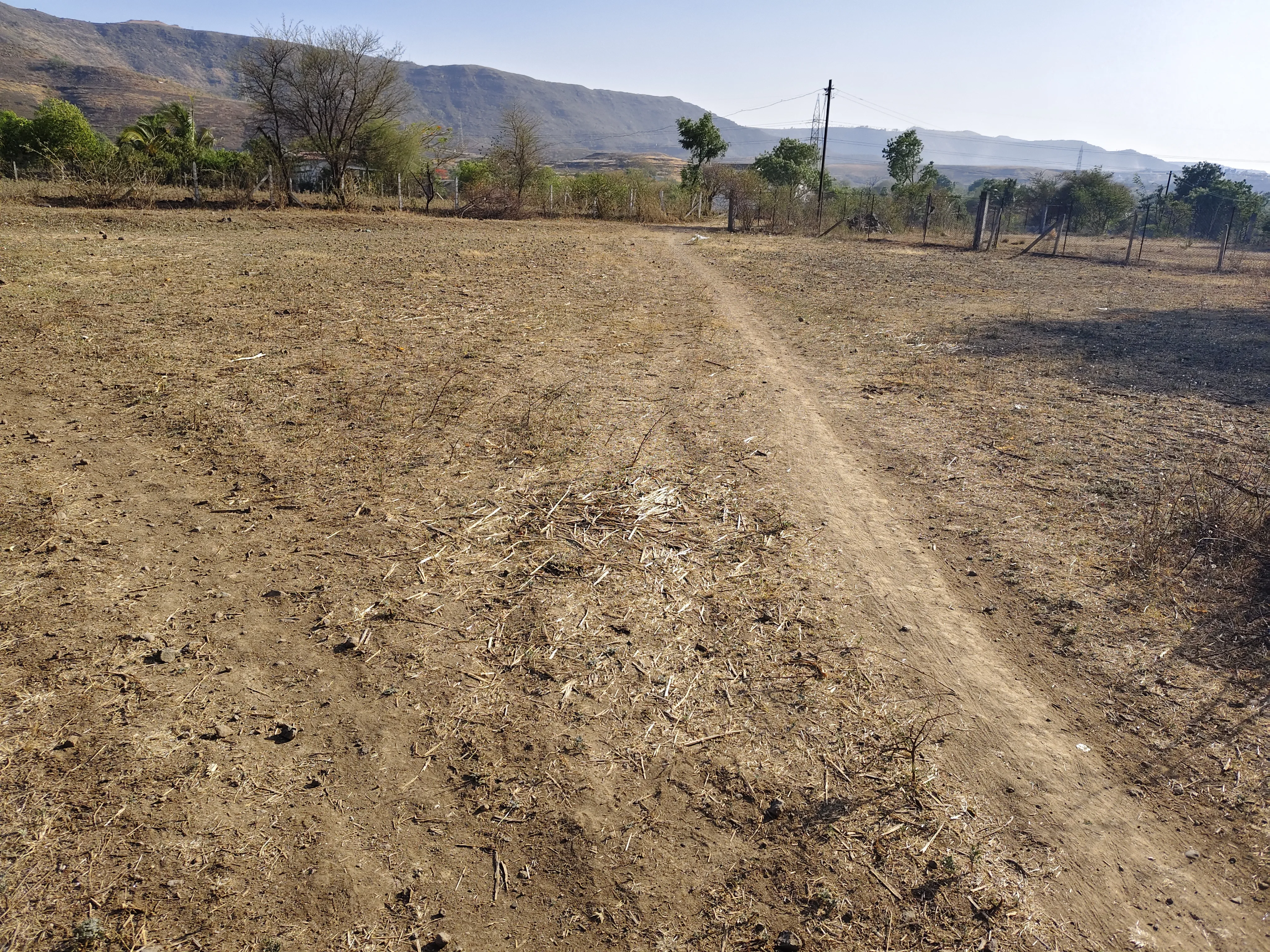11 R plot for sale in pune