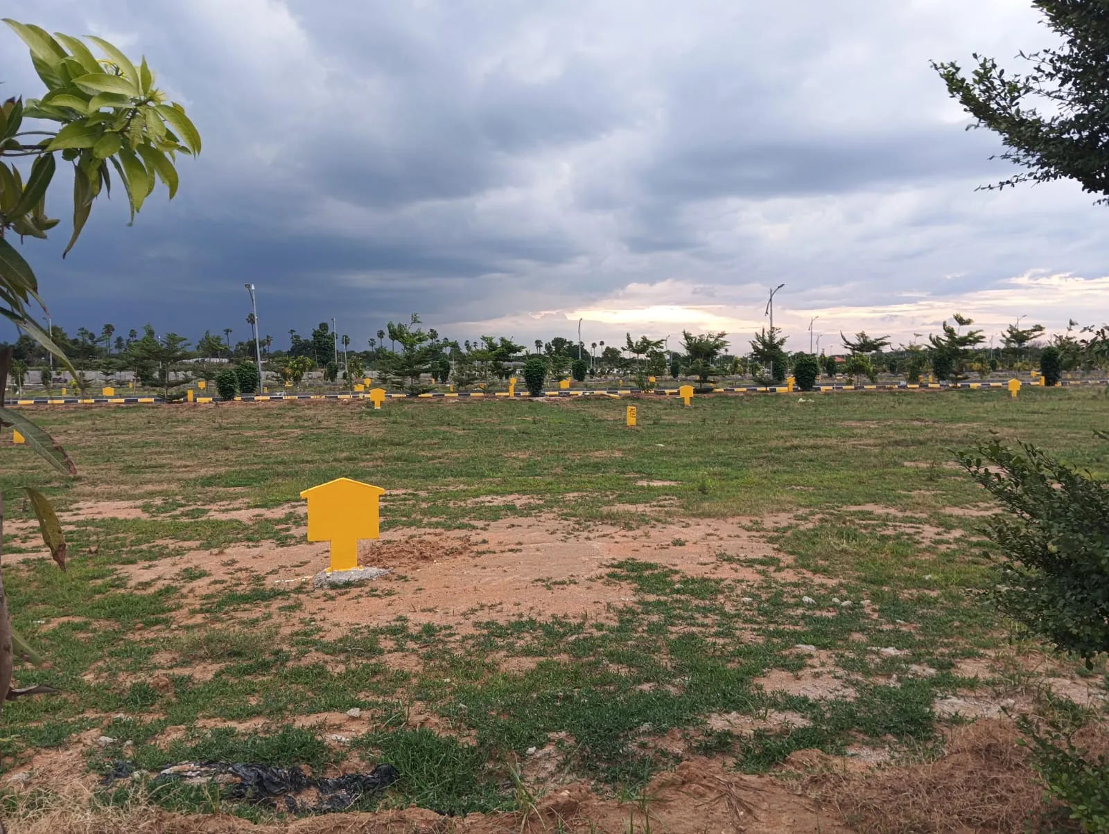 Vasudaika Henley Woods - Details & Site visit Contact Sirisha Paladugu 9701498367