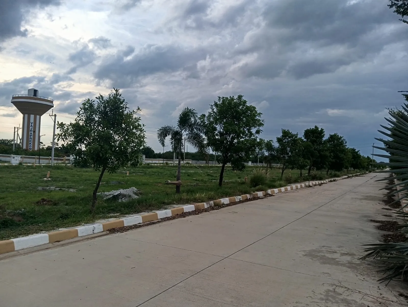 HMDA plots in Ameerpet - Timmapur near ORR, Bangalore highway Hyderabad 9701498367