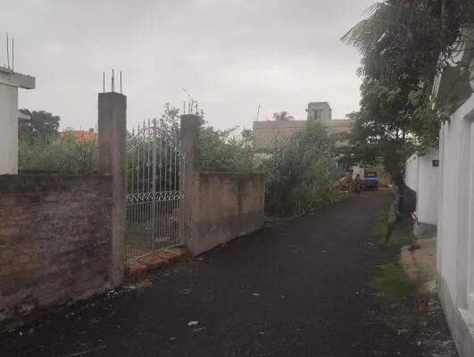 2.5 kattha plot sell at Tollygunge sodepur, dakshin para,a square plot 