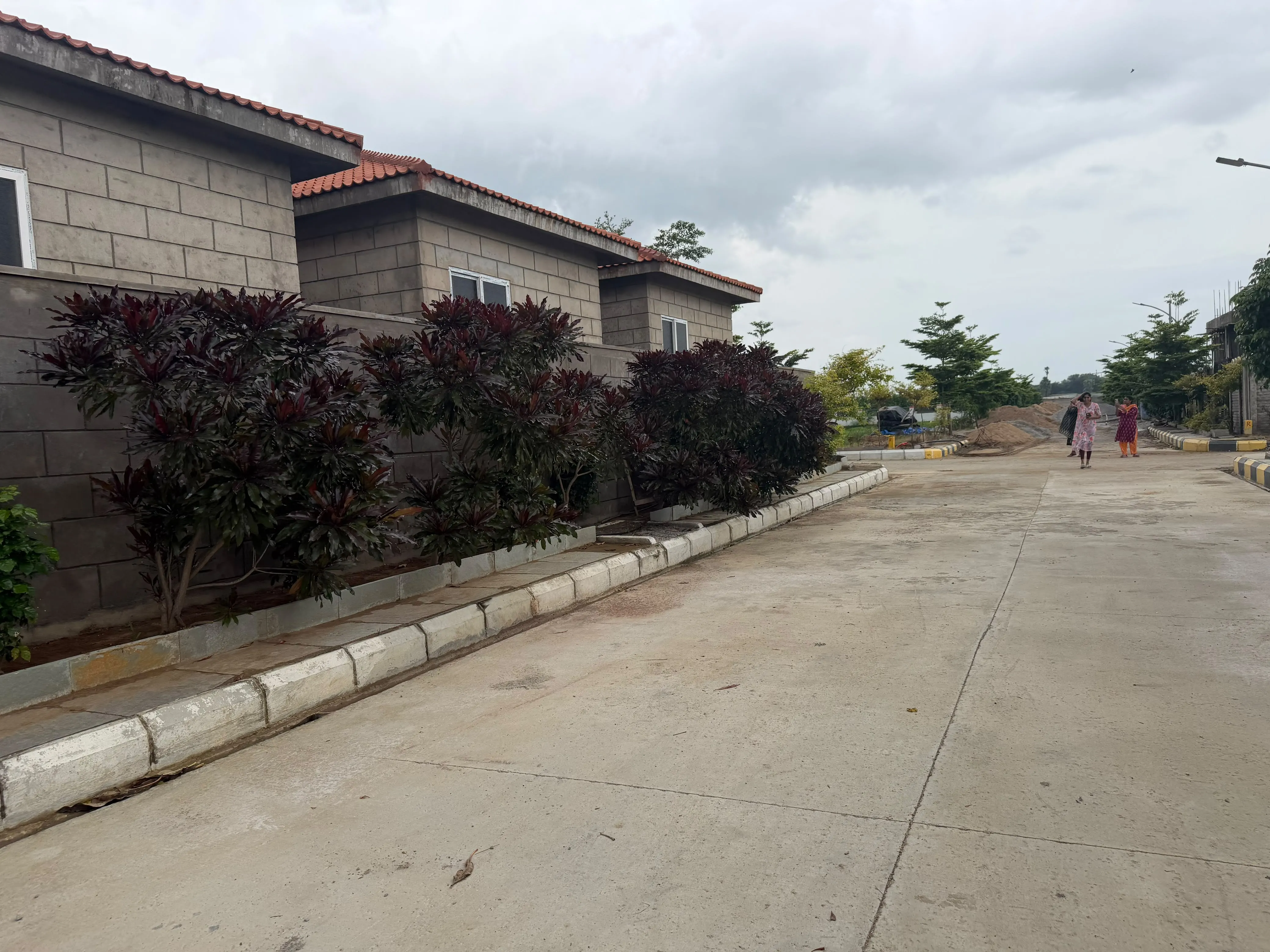 Plots for sale in Hyderabad near Statue of equality, 35 min drive from Gachibowli circle 9701498367
