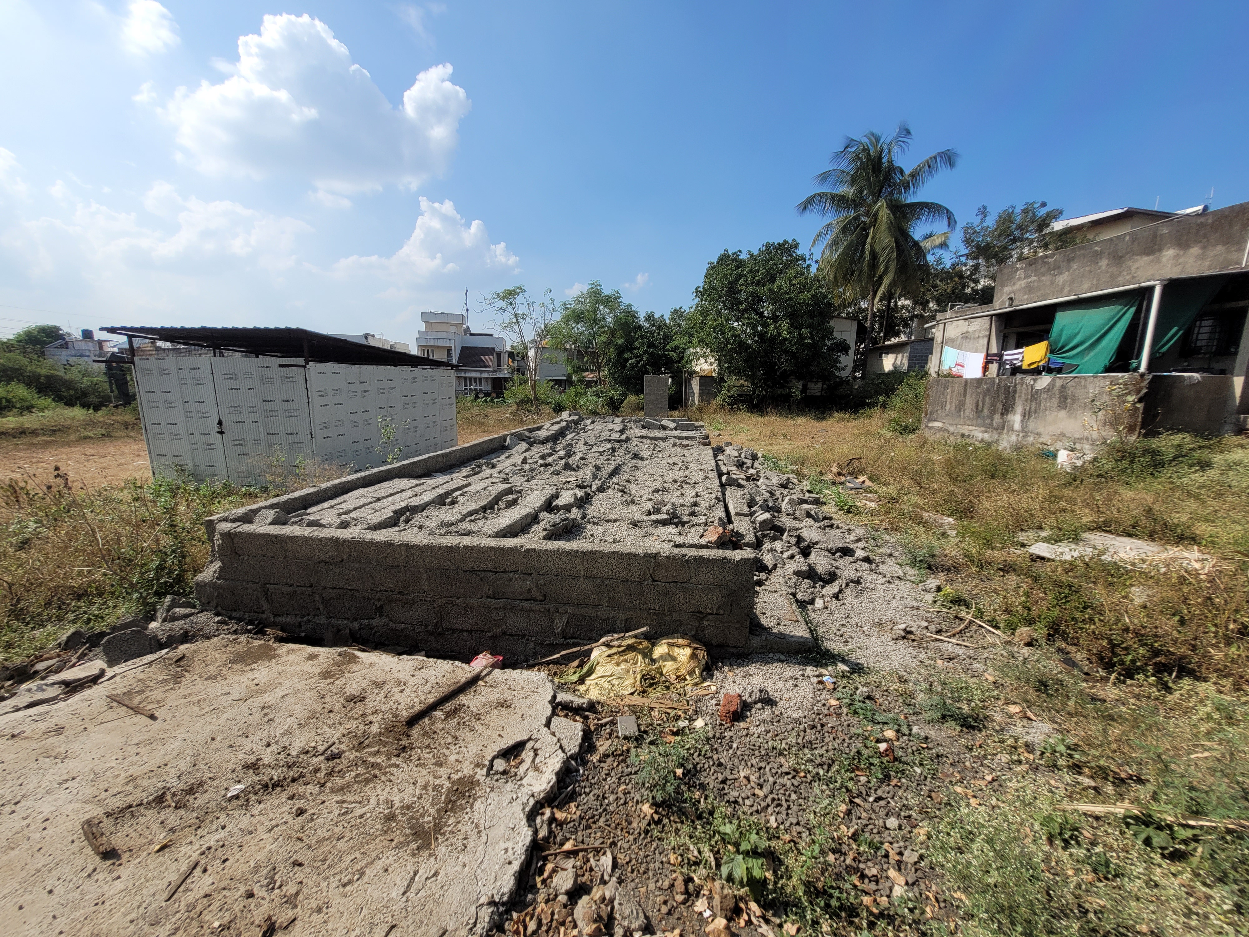 3.5 Gunthe Plot for sale.