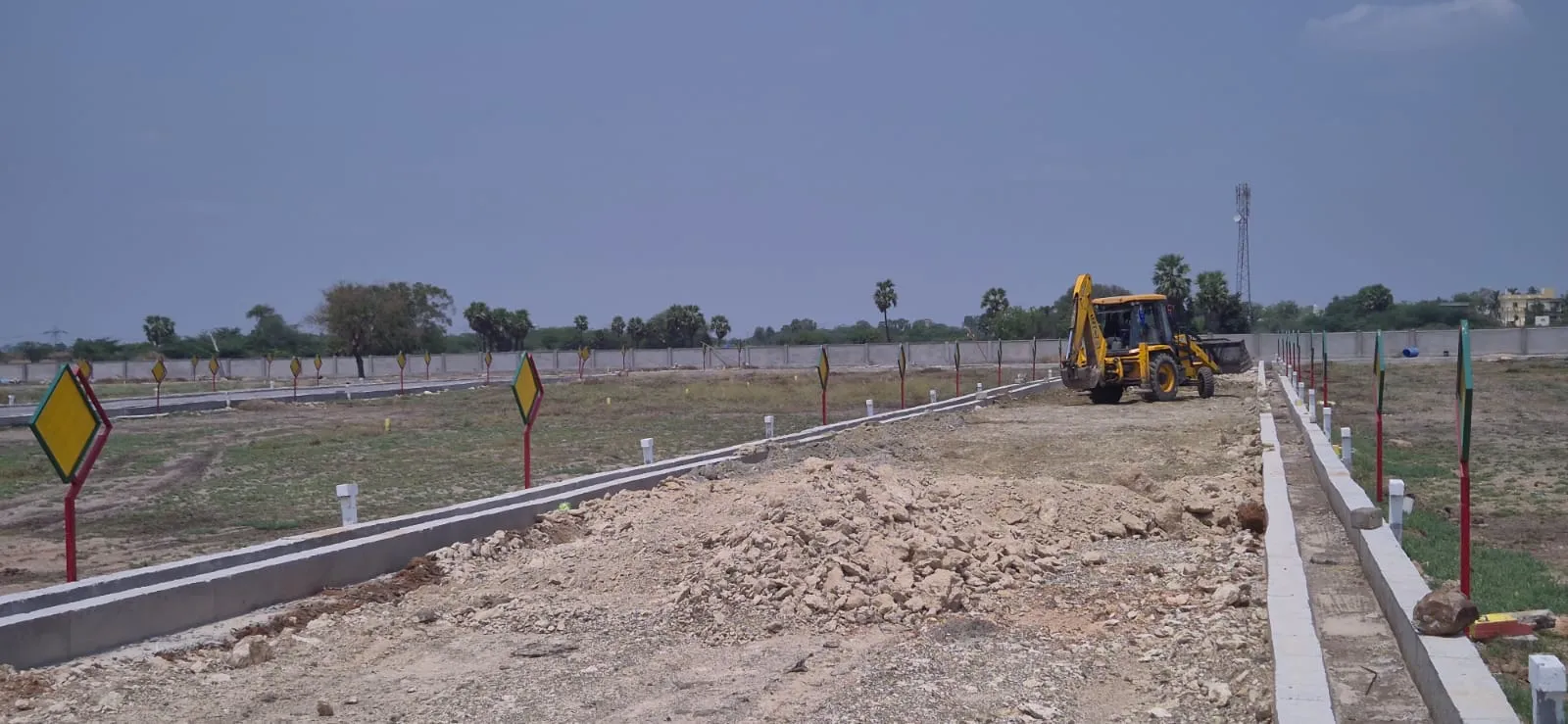 35 acres CRDA APPROVED LAYOUT NEAR AMARAVATHI AP CAPITAL LP NUMBER 36/2026