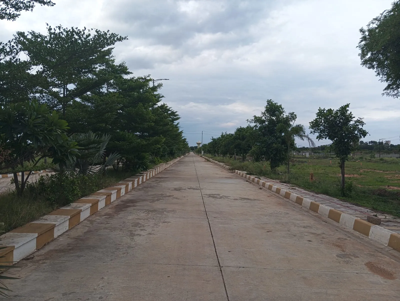 165 sq yd HMDA plots near ORR, Statue of equality - Hyderabad 9701498367